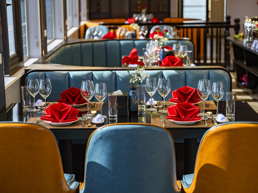 Tour Hạ Long 1 ng&agrave;y du thuyền cao cấp La Casta